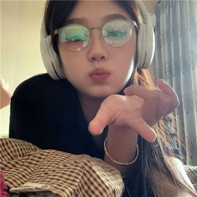 想吃掉我的非人少女